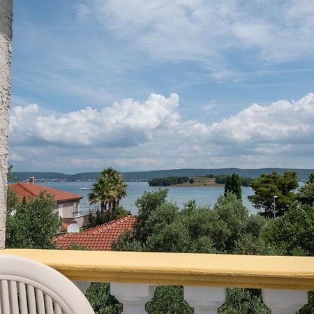 Apartments And Rooms By The Sea Mrljane, Pasman - 327 Neviđane المظهر الخارجي الصورة