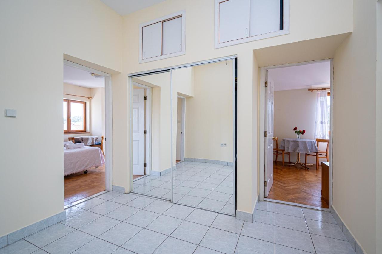 Apartments And Rooms By The Sea Mrljane, Pasman - 327 Neviđane المظهر الخارجي الصورة