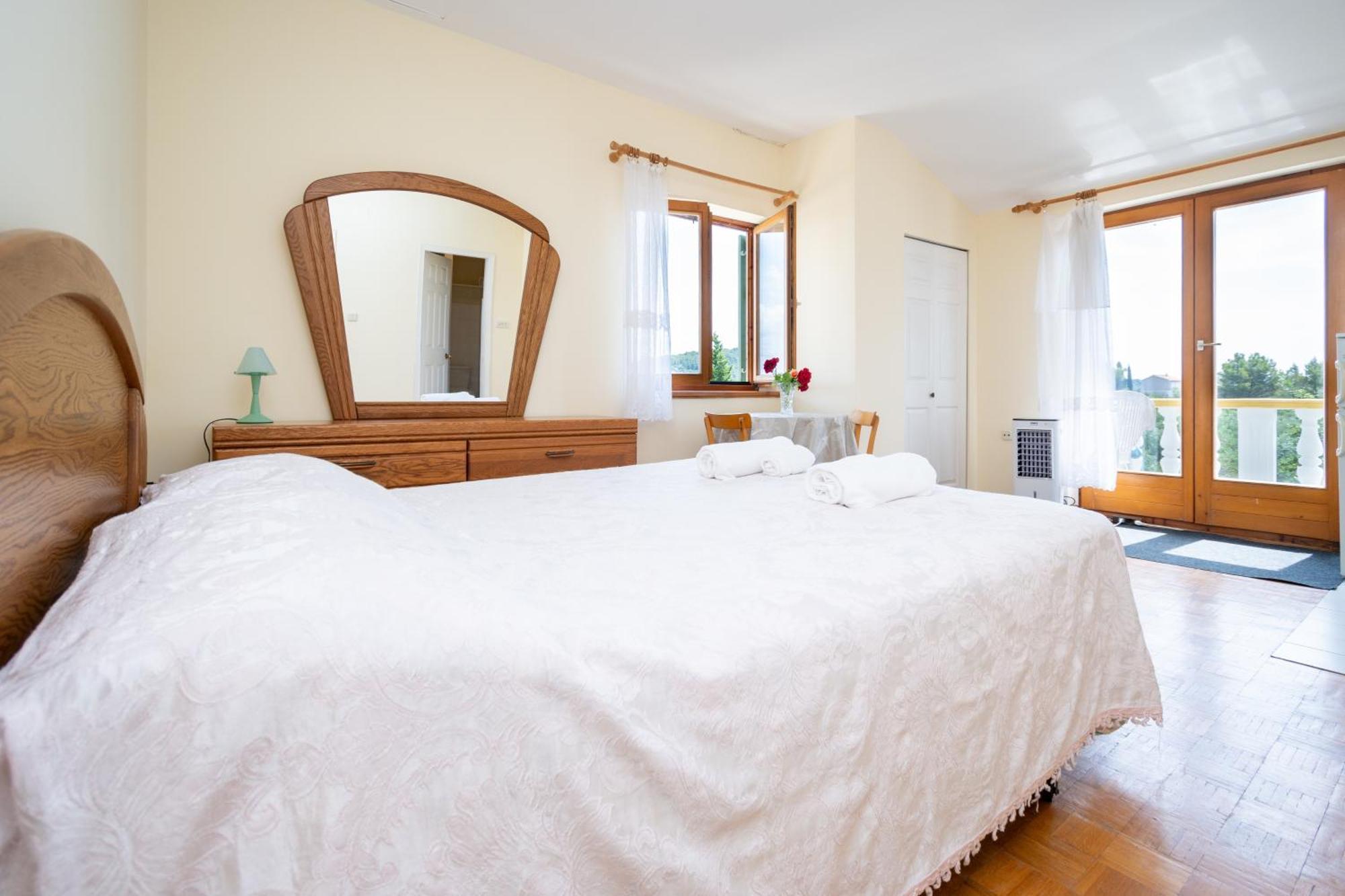 Apartments And Rooms By The Sea Mrljane, Pasman - 327 Neviđane الغرفة الصورة